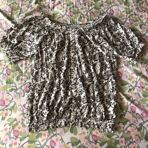 4/$25 Black & white floral off the shoulder top